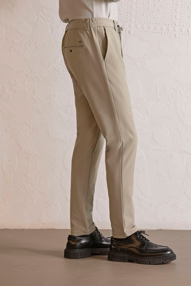 Beli Lastikli ve Bağcıklı Cepleri Çıtçıtlı Jogger Erkek Pantolon