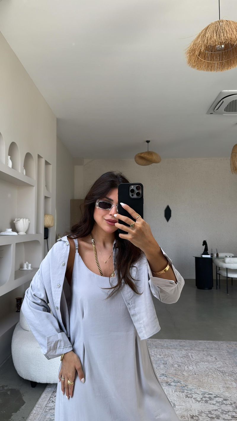 Açık Gri Gömlekli Askılı Tensel Elbise