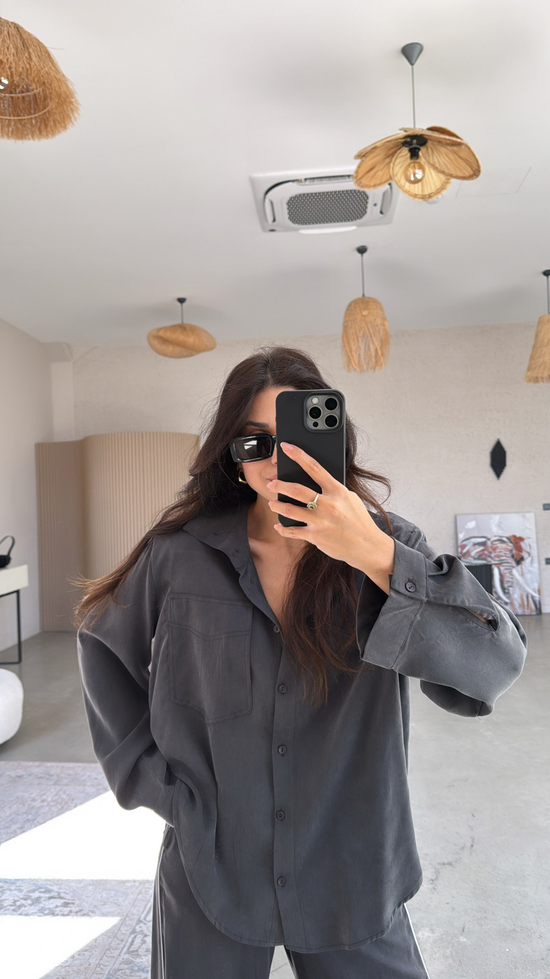 Antrasit Premium Şerit Detaylı İpek Dokulu Takım
