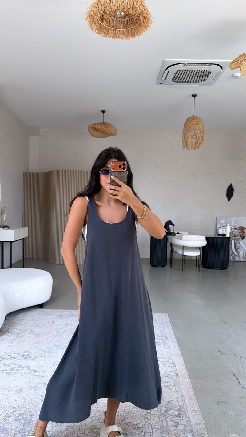 Antrasit Tensel Kumaş Oval Yakalı Uzun Kiloş Elbise