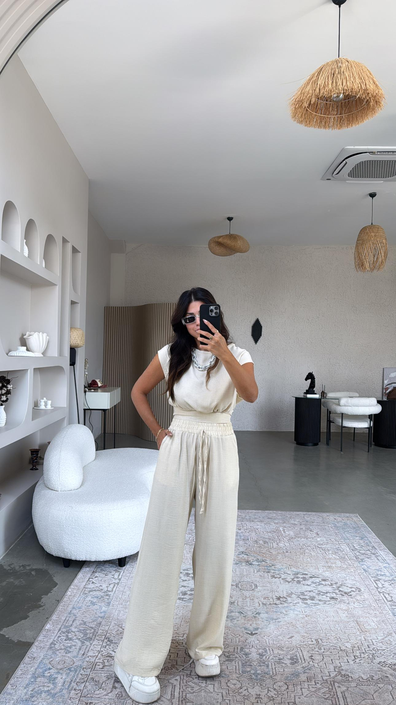 Bej Kuşak Detaylı Pantolon Bluz Takım