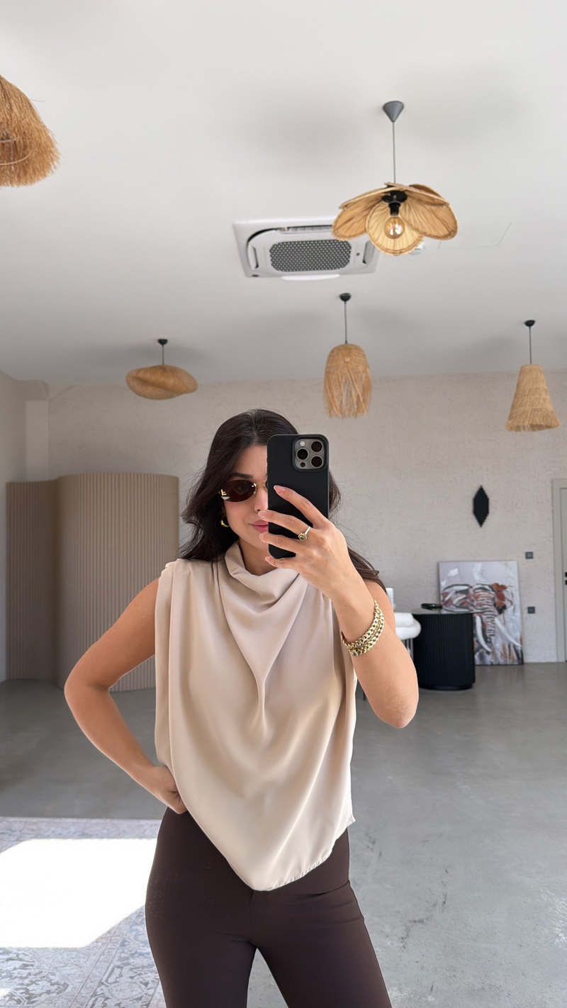 Bej Vatkalı Krep Degaje Bluz