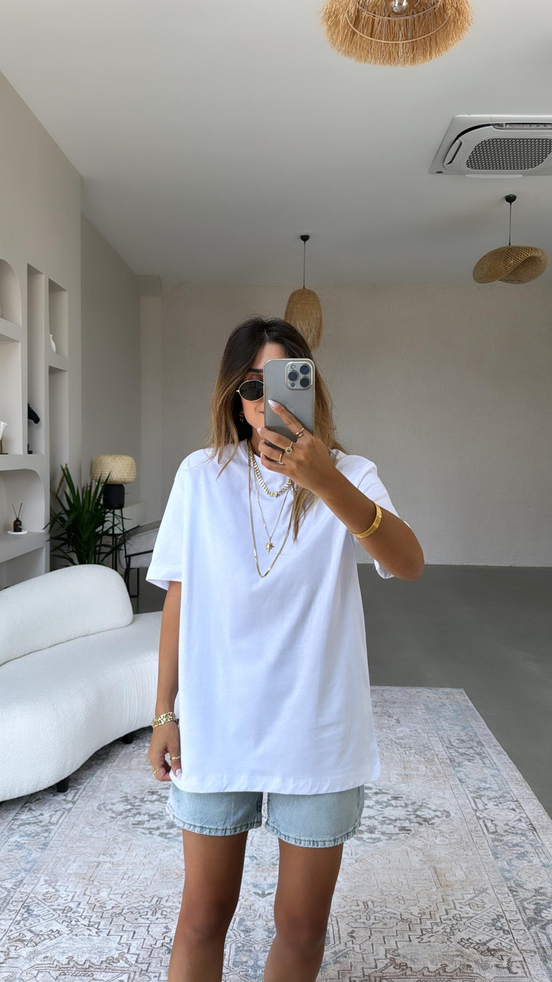 Beyaz Bisiklet Yaka Oversize Tshirt