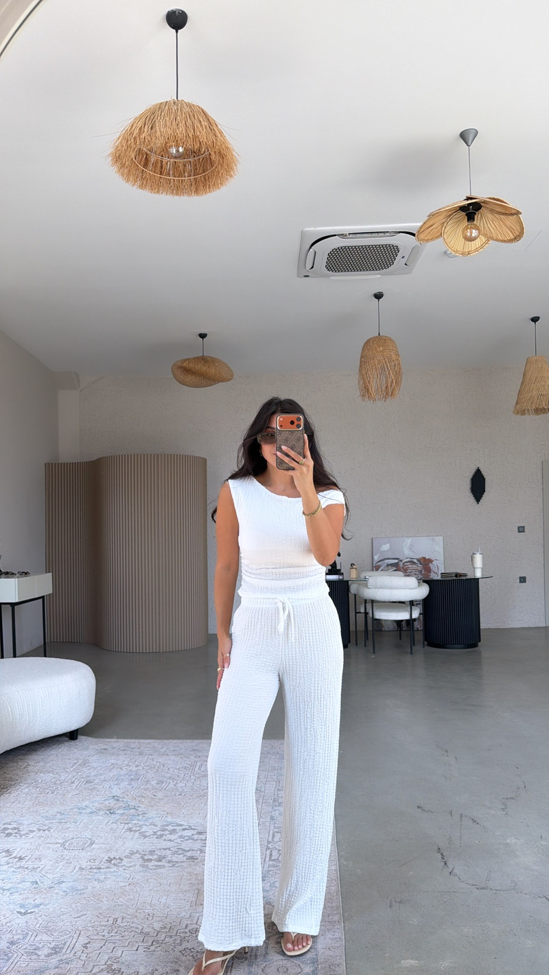 Beyaz Bubble Omzu Düşük Bluz Pantolon Takım