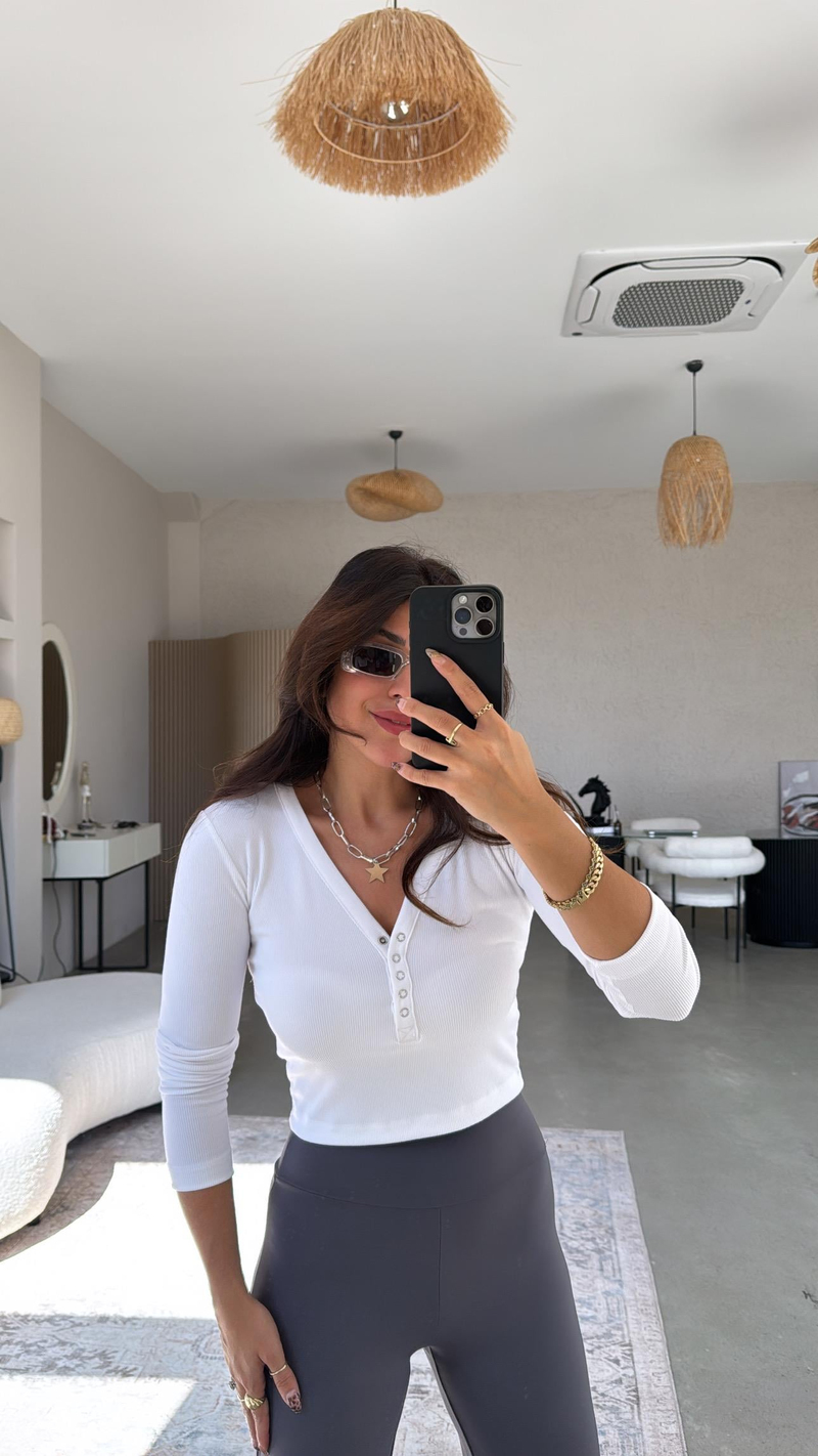Beyaz Çıtçıtlı Ribana Bluz