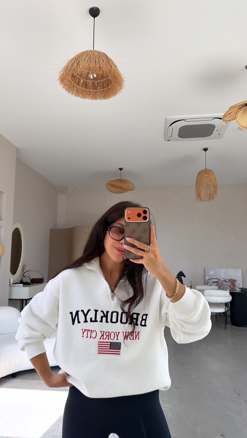 Beyaz Fermuarlı Bny Şardonlu Sweatshirt