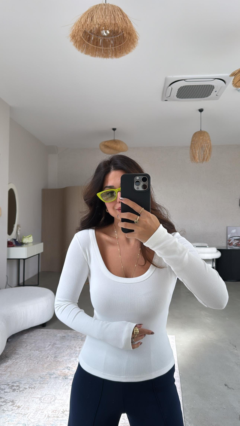Beyaz Oval Yaka Uzun Kollu Ribana Basic