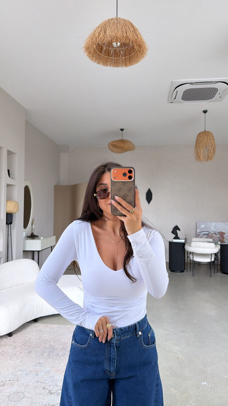 Beyaz V Yaka Polyamid Bodysuit