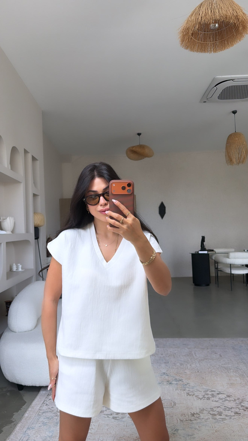 Beyaz V Yaka Şort Basic Takım
