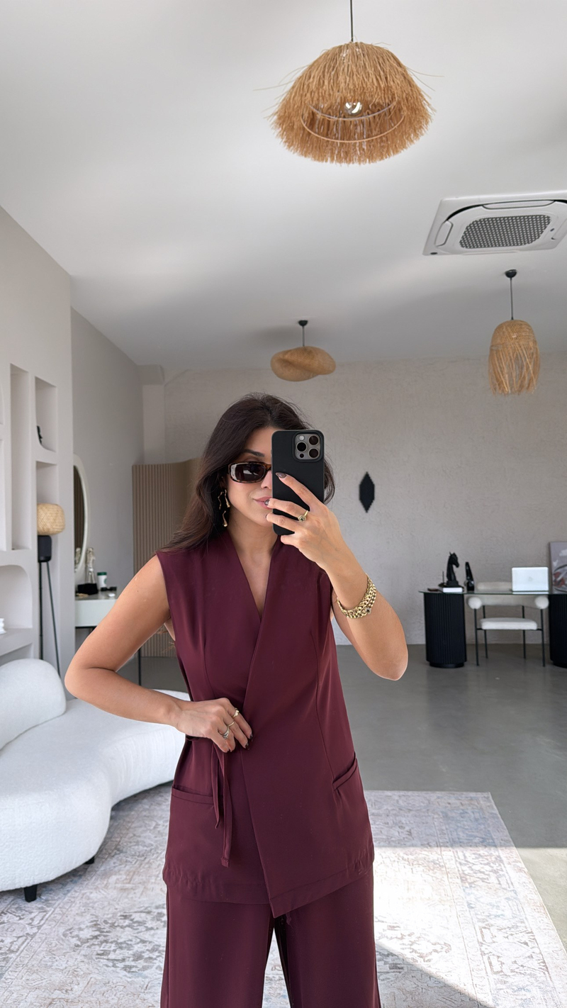 Bordo Kruvaze Yelekli Ve Pantolonlu Dökümlü Krep Kumaş Takım