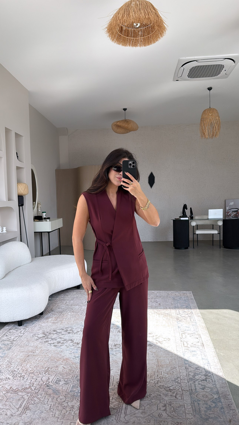 Bordo Kruvaze Yelekli Ve Pantolonlu Dökümlü Krep Kumaş Takım
