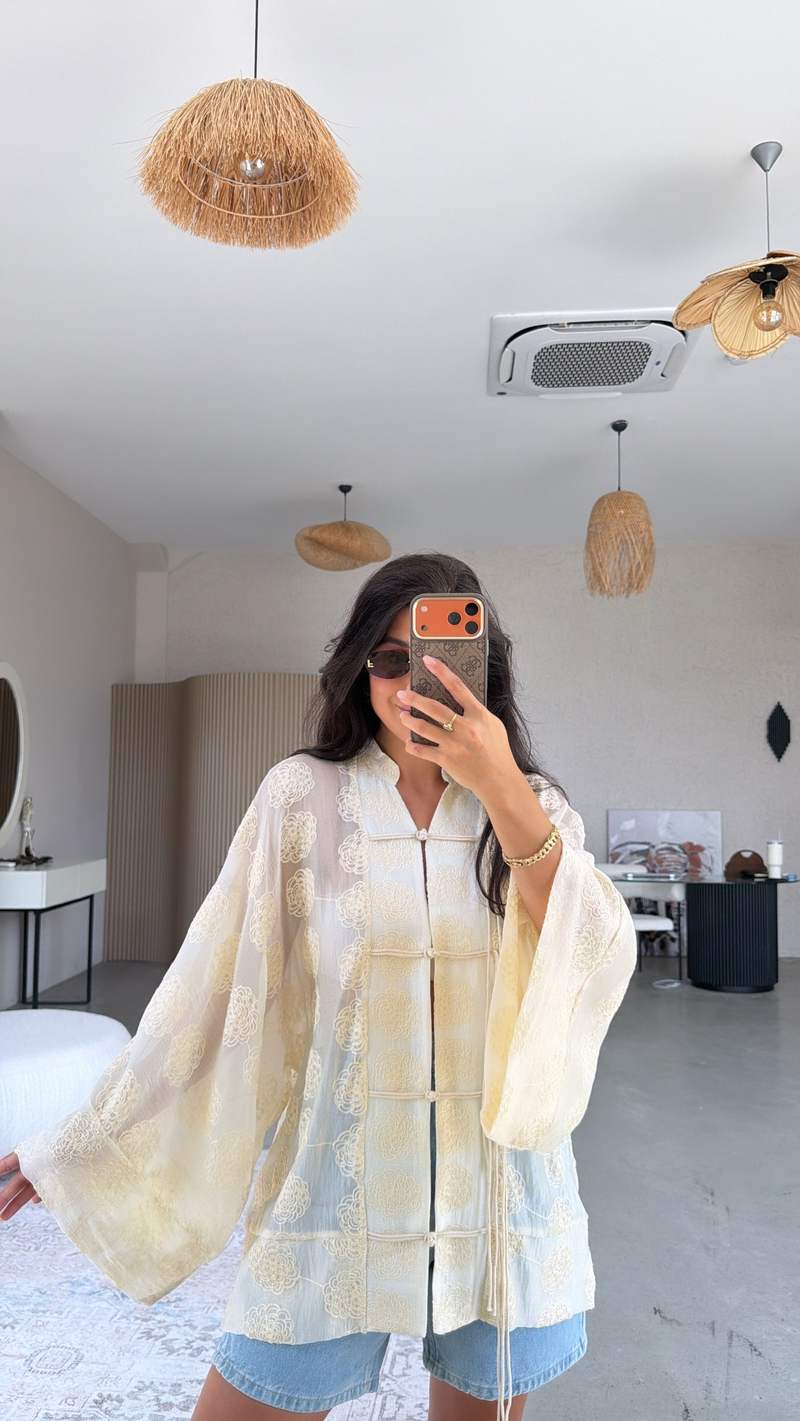Butter Yellow İşlemeli Gömlek Kimono