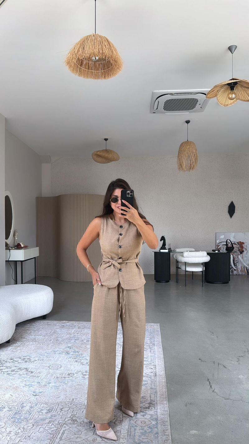 Camel Düğmeli Yelekli Takım