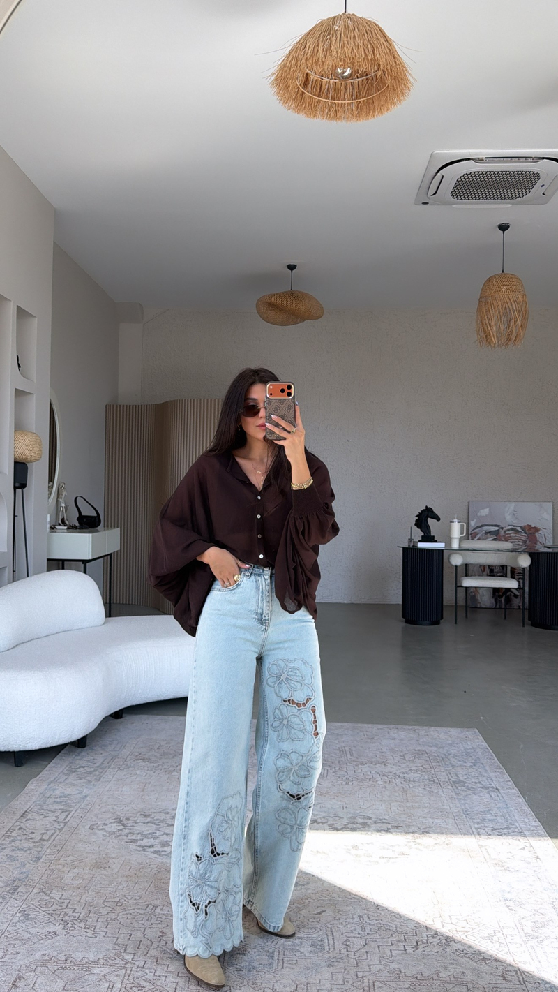 Çiçek İşlemeli Bol Paça Premium Jean