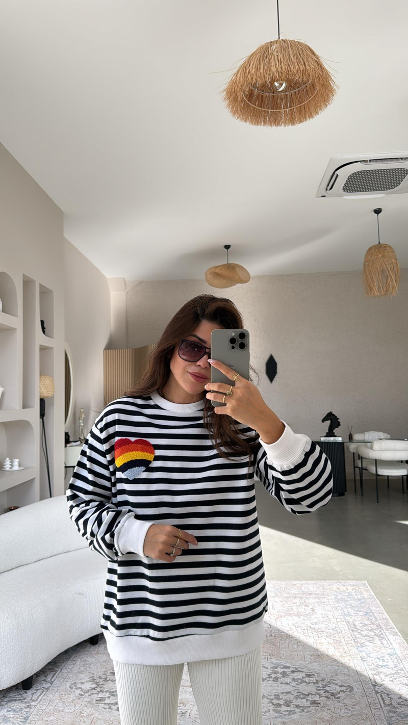 Çizgili Kalp Nakışlı İki İplik Sweatshirt