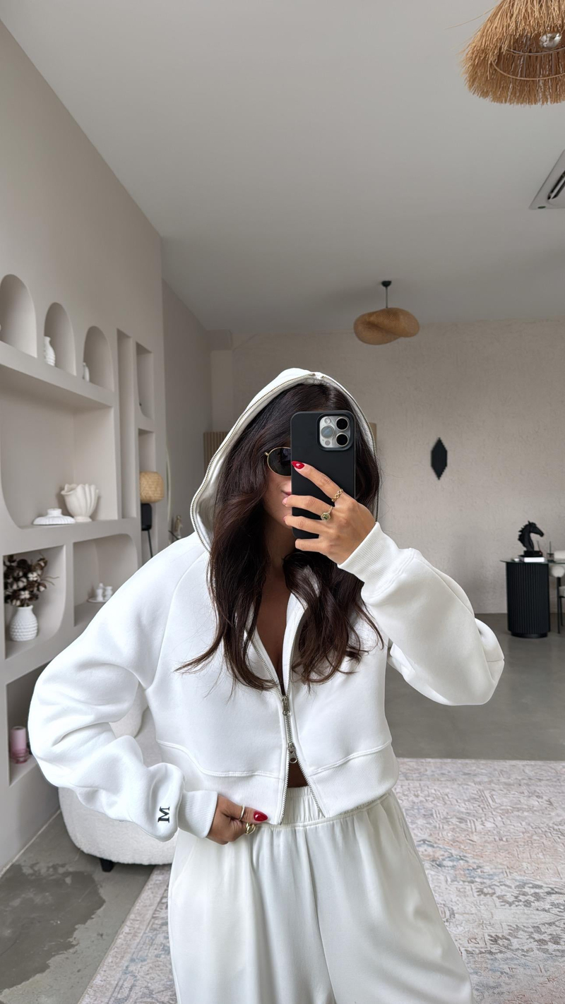 Ekru M Nakış Üç İplik Şardonlu Hoodie