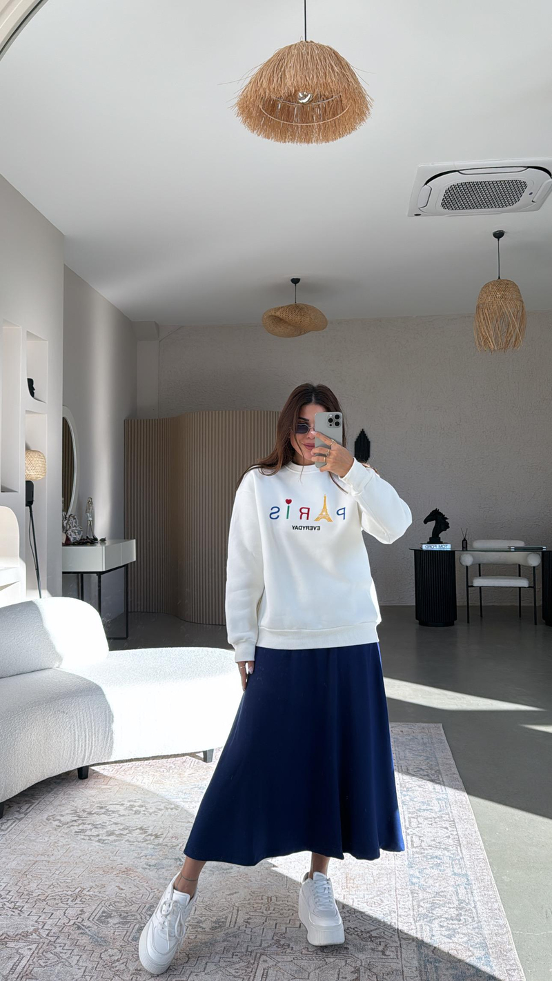 Ekru Paris Nakışlı Üç İplik Sweatshirt