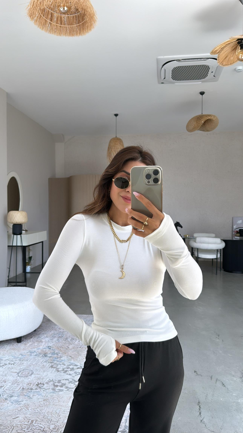 Ekru Parmak Geçme Oys Kumaş Body