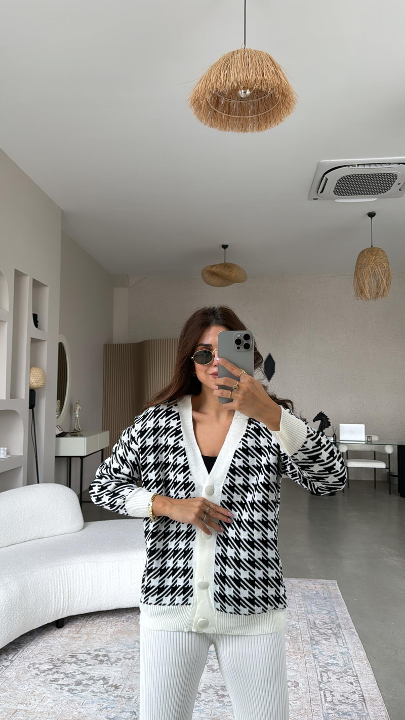 Ekru Şeritli Kazayağı Hırka