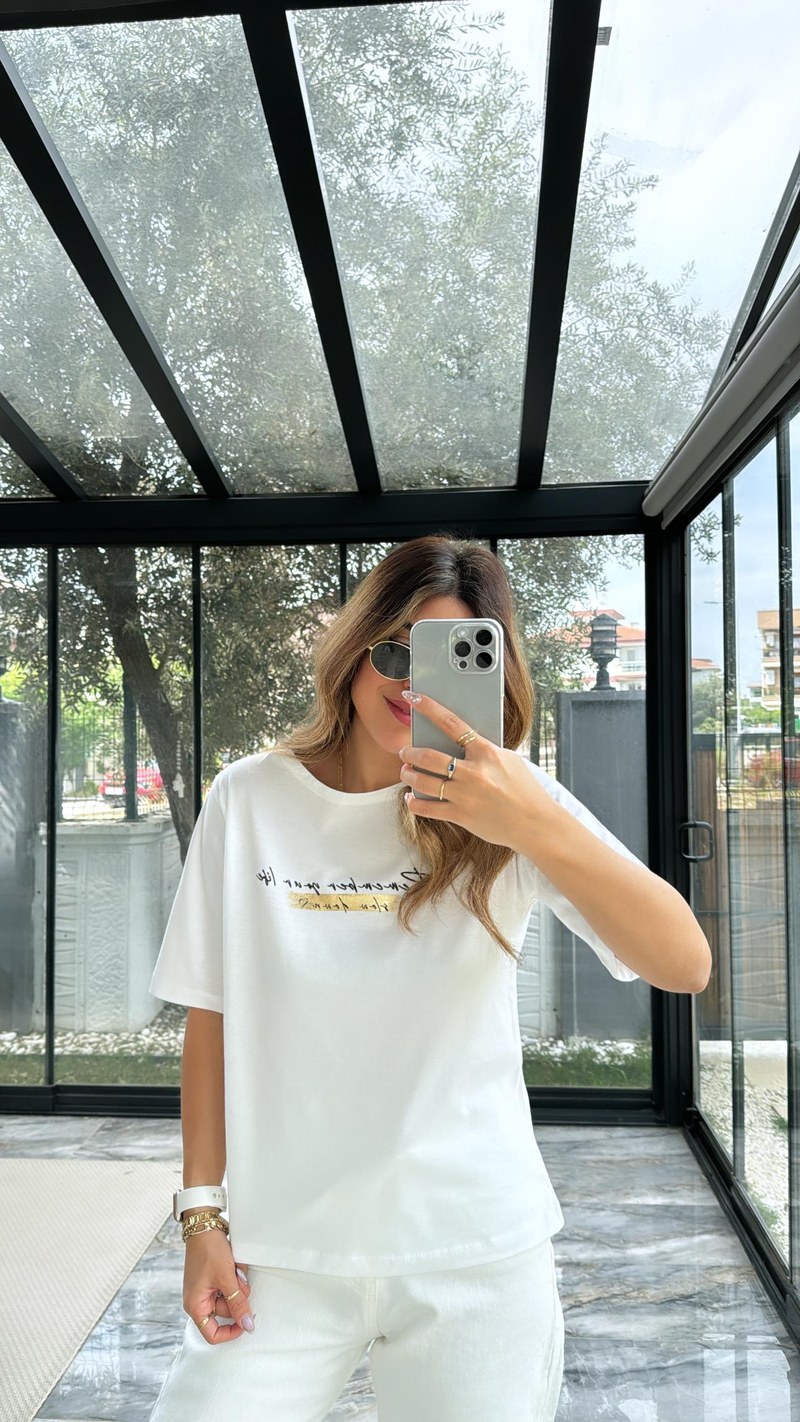 Gold Detaylı Remember Your Life T-shirt