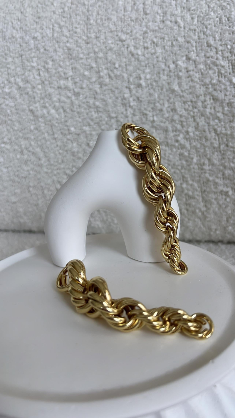 Gold Sarmal Zincir Görünümlü Küpe
