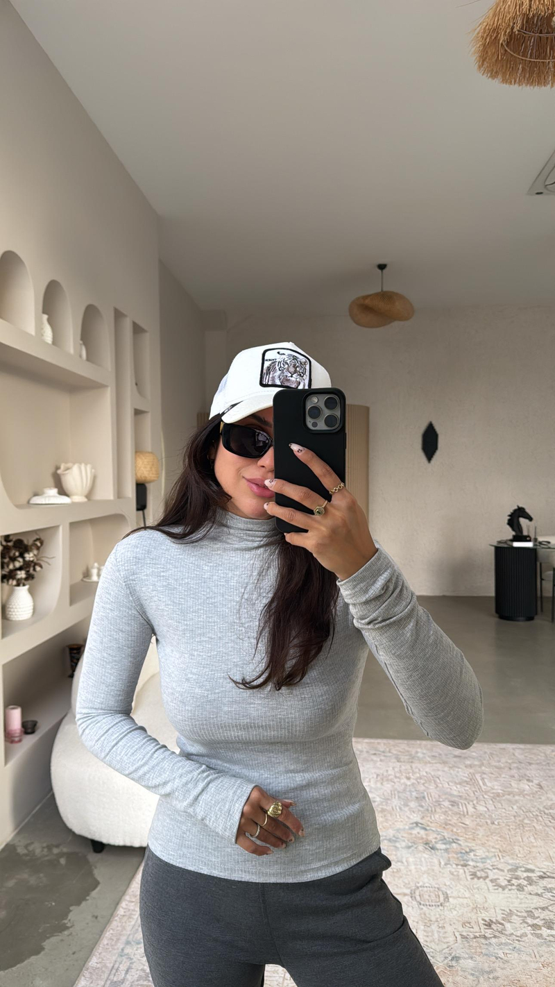 Gri Dik Yaka Kaşkorse Bluz