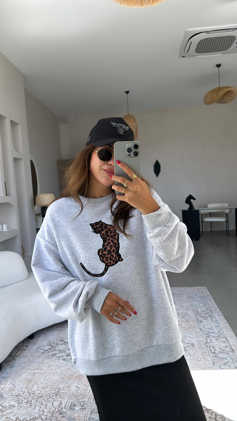 Gri Kaplan Nakışlı İki İplik Sweatshirt