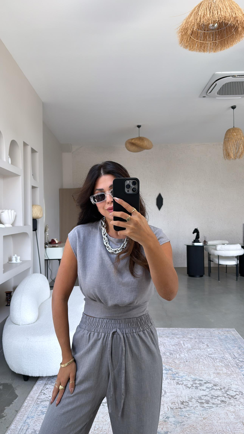 Gri Kuşak Detaylı Pantolon Bluz Takım