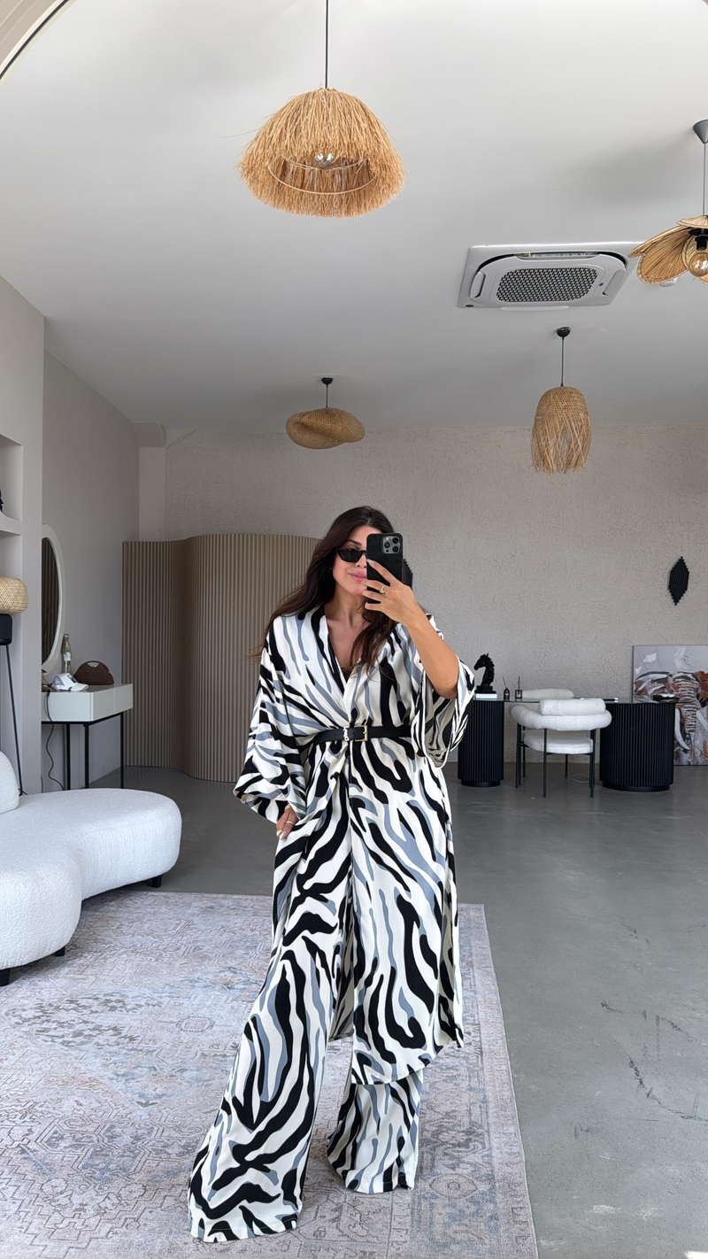 Gri Siyah Kaplan Desenli Kimono Pantolon Takım