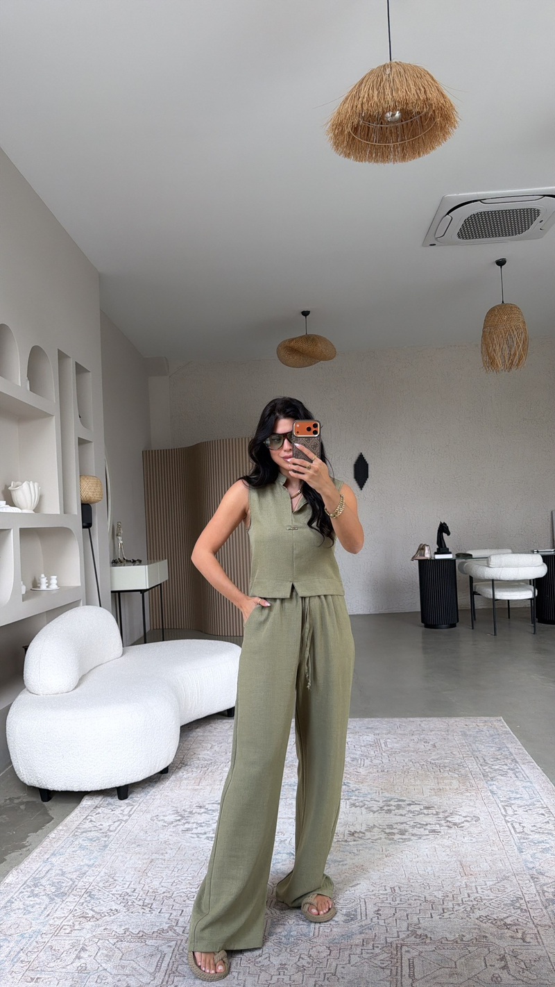 Haki Gümüş Aksesuarlı Pantolon Bluz Takım