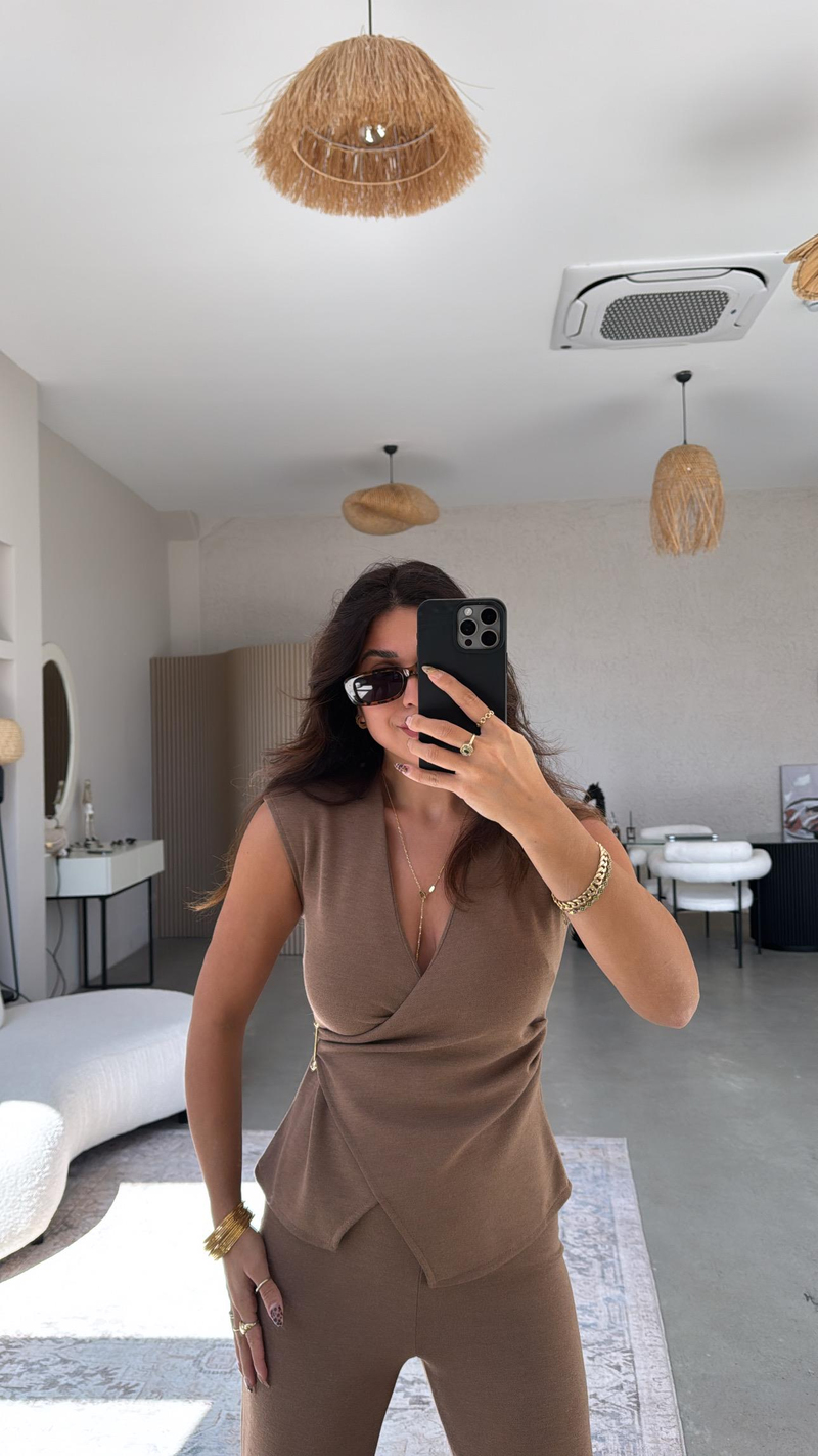 Kahve ZR Model Kruvaze Bluz Pantolon Takım