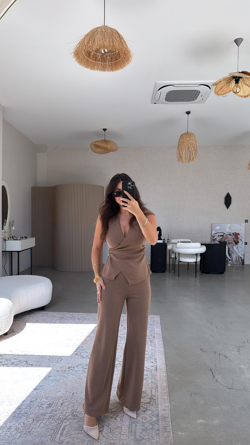 Kahve ZR Model Kruvaze Bluz Pantolon Takım
