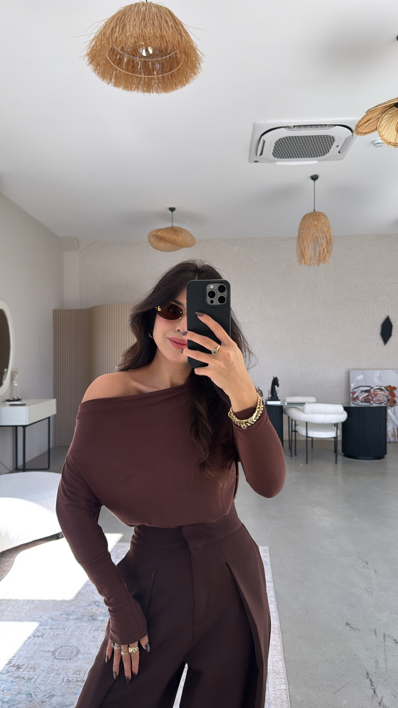 Kahverengi Buzzy Omzu Açık Bluz