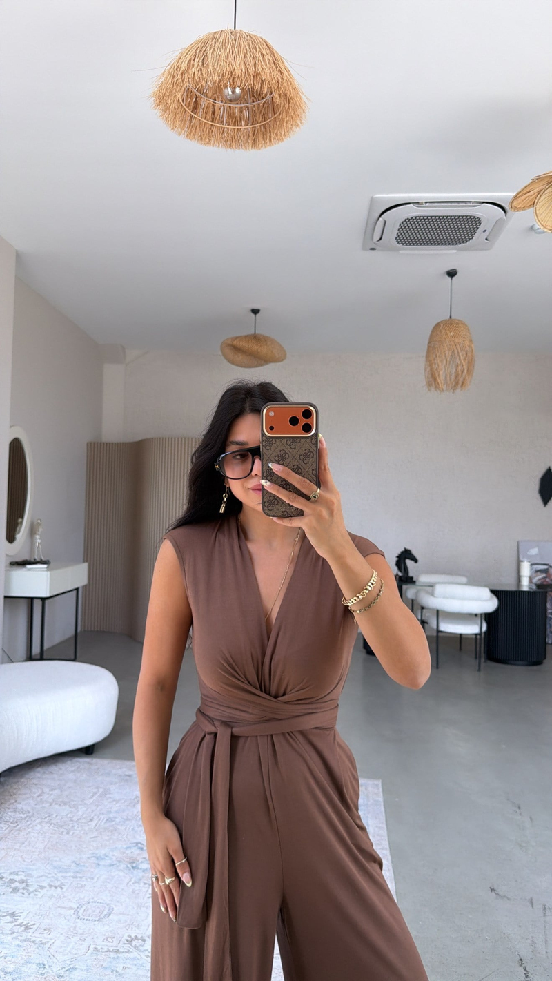 Kahverengi Derin V Yaka İnce Kumaşlı Tulum