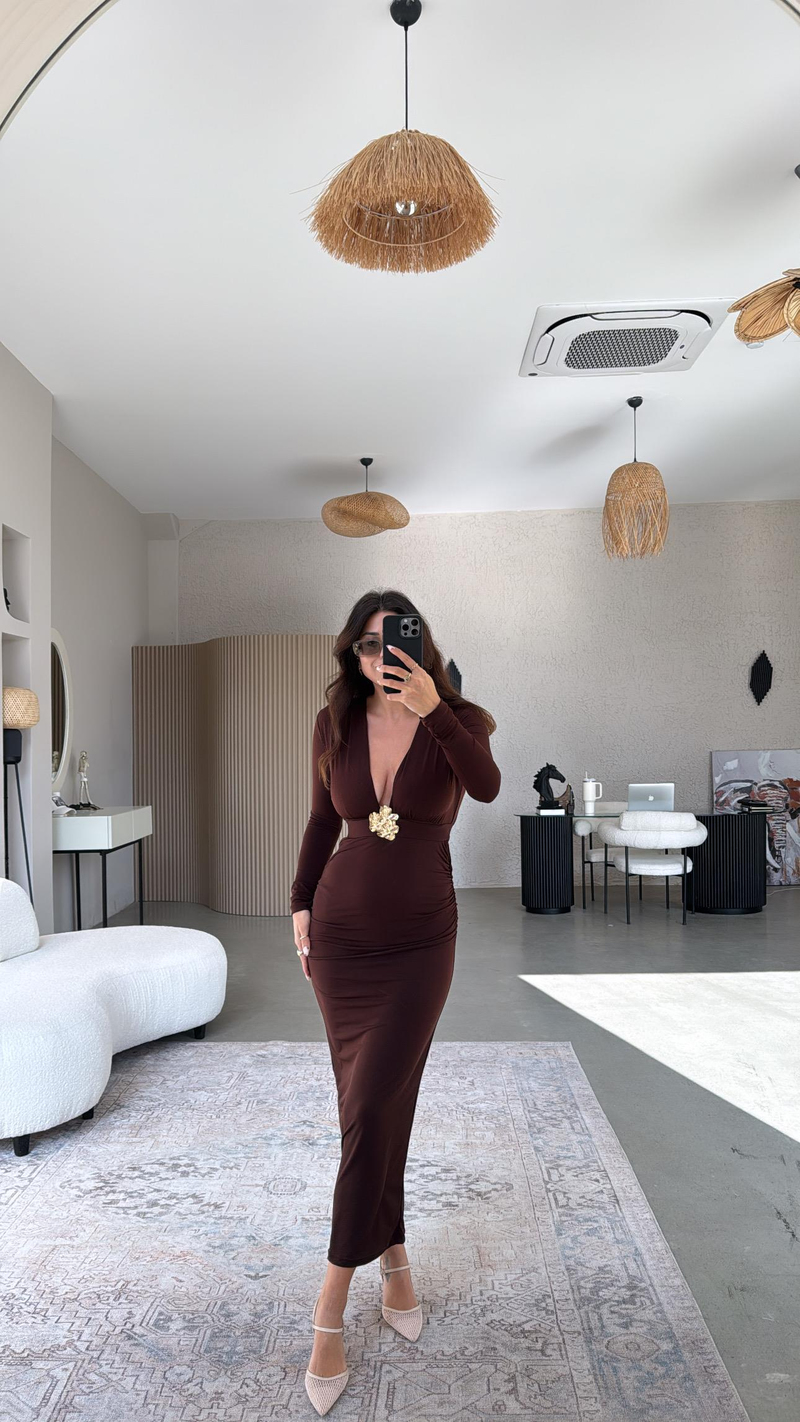 Kahverengi Gold Tokalı Sandy Elbise
