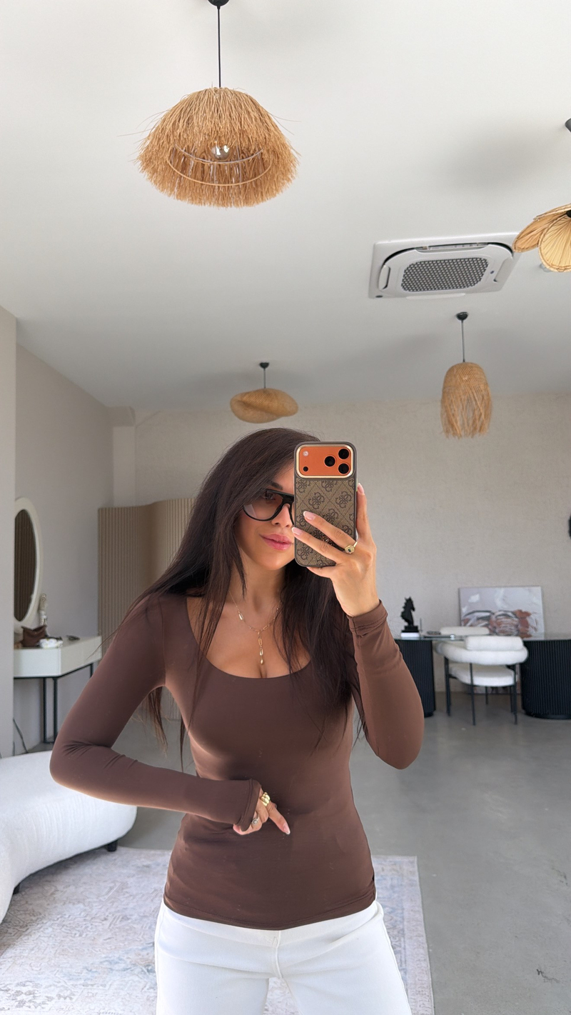 Kahverengi Kare Yaka Polyamid Bluz