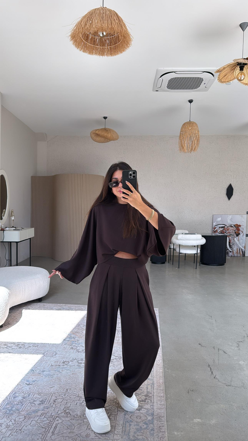 Kahverengi Ön Pile Detaylı Oys Model Takım