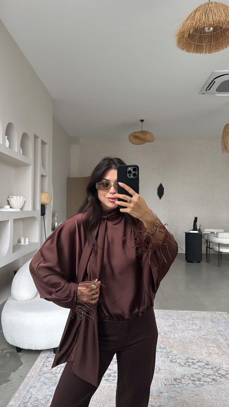 Kahverengi Otrişli Saten Bluz