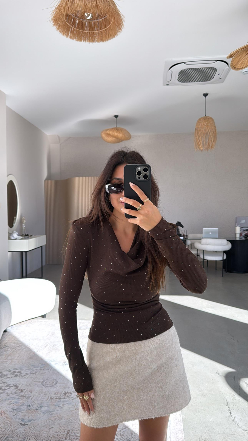 Kahverengi Taşlı Degaje Bluz