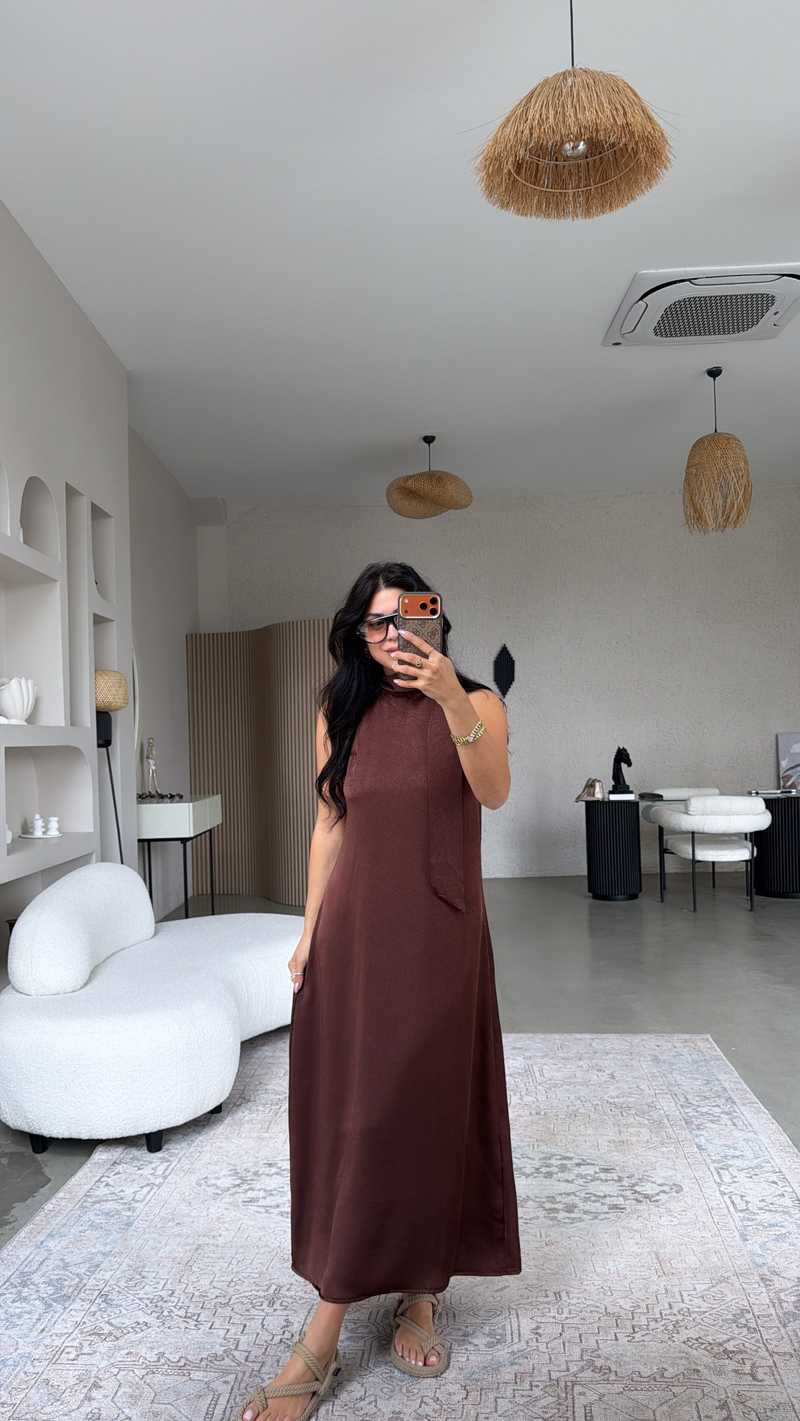 Kahverengi Tok Saten Boyun Bağlamalı Premium Elbise