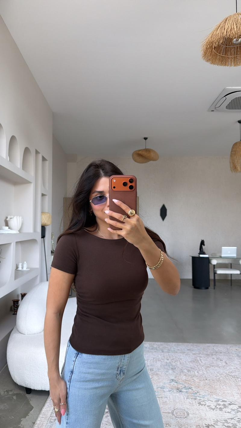 Kahverengi Yanı Büzgülü Pamuklu Kısa Kol Basic