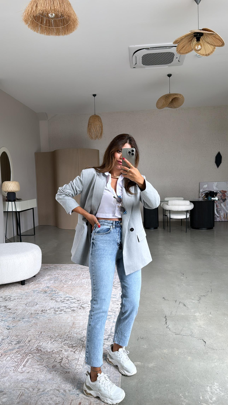 Kar Yıkama Boyfit Paça Kesik ZR Jean
