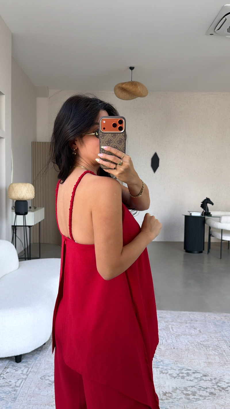 Kırmızı Bluz Pantolon Görünümlü Tiril Tulum