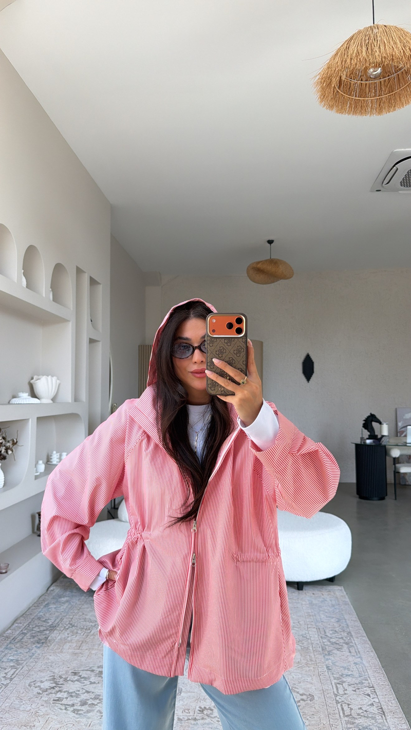 Kırmızı Çizgili İnce Waterproof Ceket