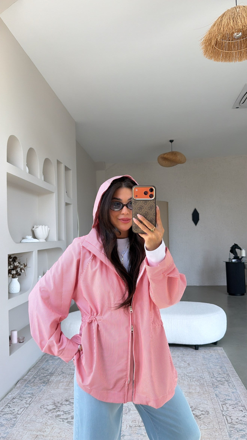Kırmızı Çizgili İnce Waterproof Ceket
