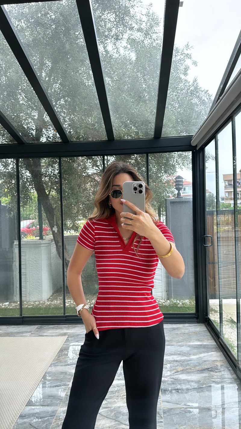 Kırmızı Çizgili Yakalı Ribana Tshirt