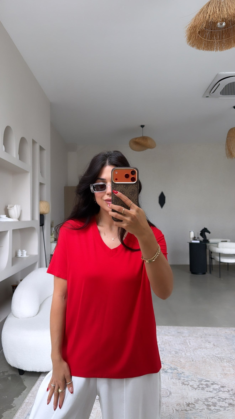 Kırmızı V Yaka Viskon Basic Tshirt
