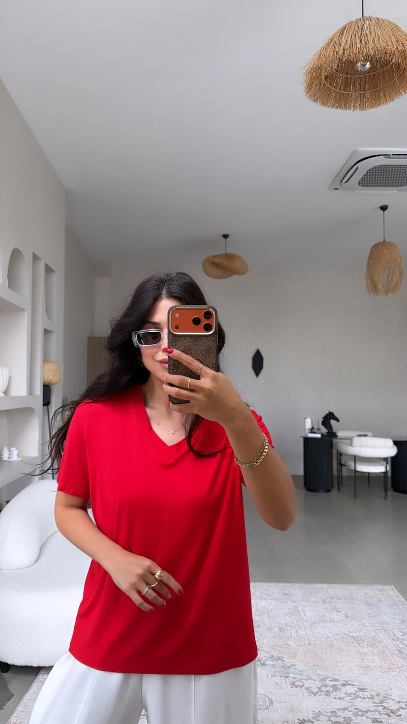 Kırmızı V Yaka Viskon Basic Tshirt