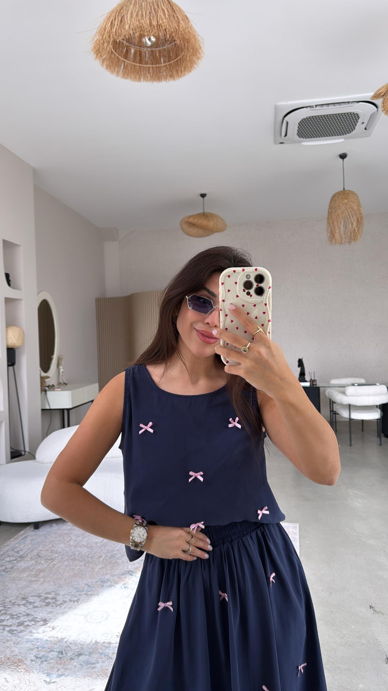 Lacivert Fiyonk Detaylı Etek Bluz Tensel Takım