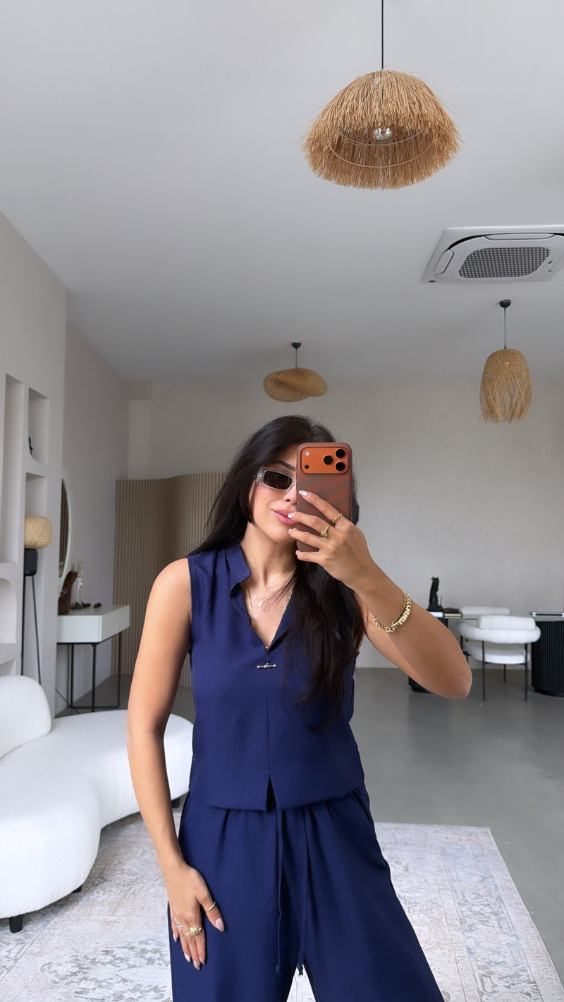 Lacivert Gümüş Aksesuarlı Pantolon Bluz Takım